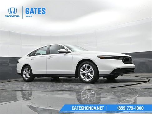 New 2025 Honda Accord LX image 32