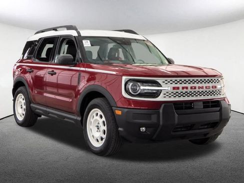 Used 2025 Ford Bronco Sport Heritage w/ Convenience Package AWD/4WD image 2
