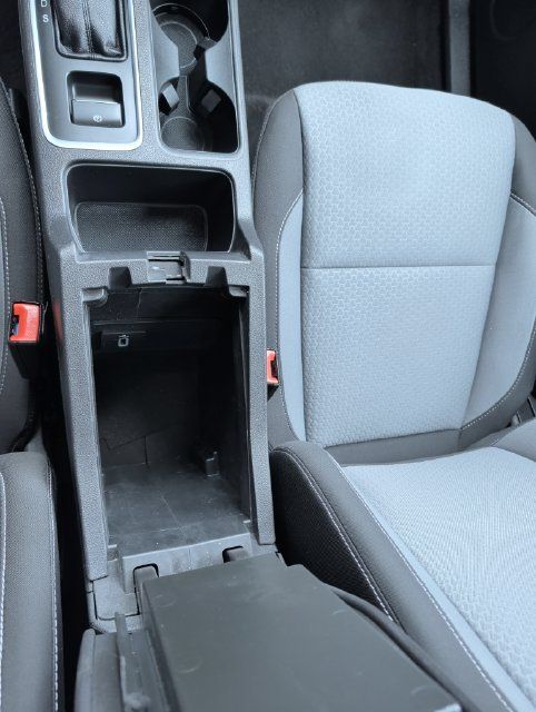 Used 2018 Ford Escape SE w/ SE Sync 3 Package FWD image 23