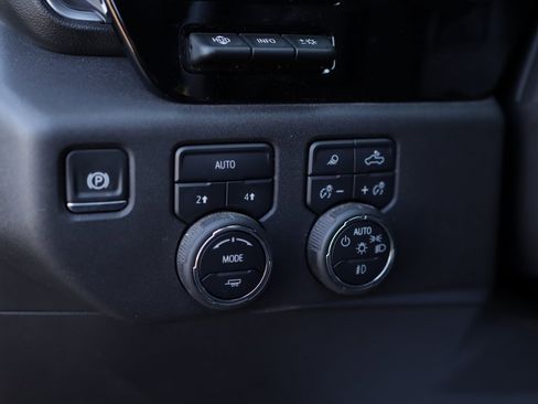 Used 2024 Chevrolet Silverado 1500 LTZ w/ Technology Package image 11