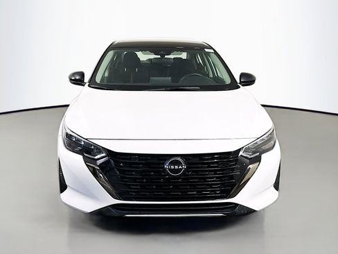 Used 2024 Nissan Sentra SR image 2