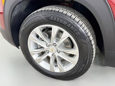 Used 2022 Chevrolet TrailBlazer LS AWD/4WD image 29