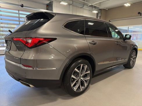 Used 2023 Acura MDX SH-AWD w/ Technology Package image 7