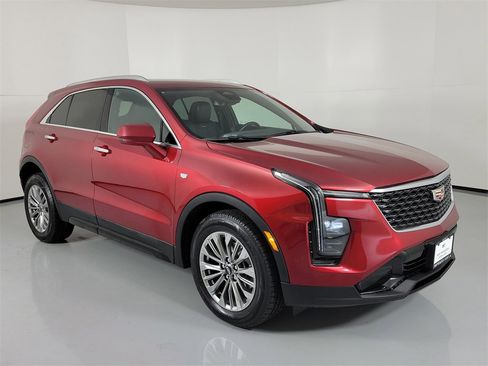 Certified 2024 Cadillac XT4 Premium Luxury image 1