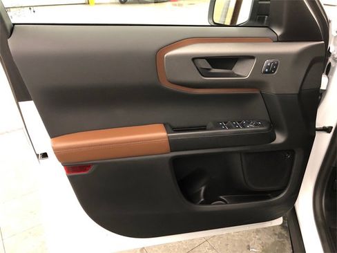 Used 2025 Ford Bronco Sport Outer Banks w/ Outer Banks Tech Package+ image 13