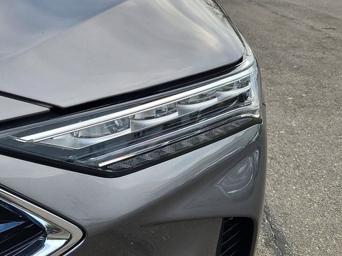 Certified 2025 Acura MDX SH-AWD w/ Advance Package image 10