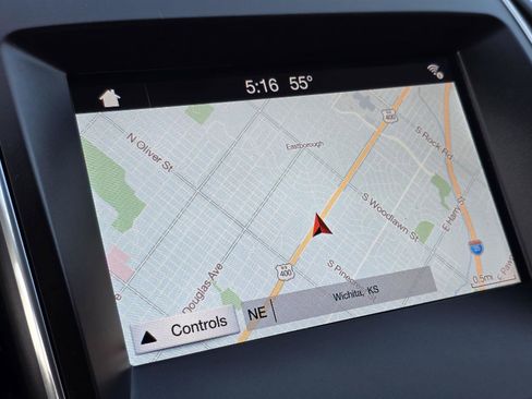 Used 2018 Ford Edge Titanium w/ Technology Package image 23