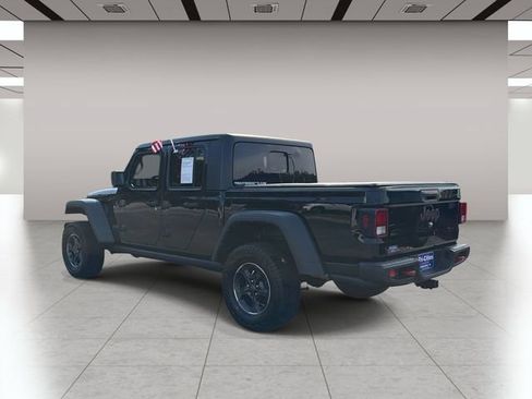 Used 2023 Jeep Gladiator Rubicon w/ Cold Weather Group AWD/4WD image 5