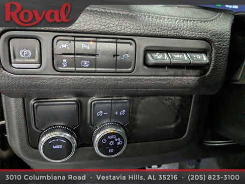 Used 2022 GMC Yukon Denali image 21