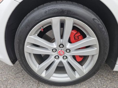 Used 2014 Jaguar XJ L Portfolio image 28