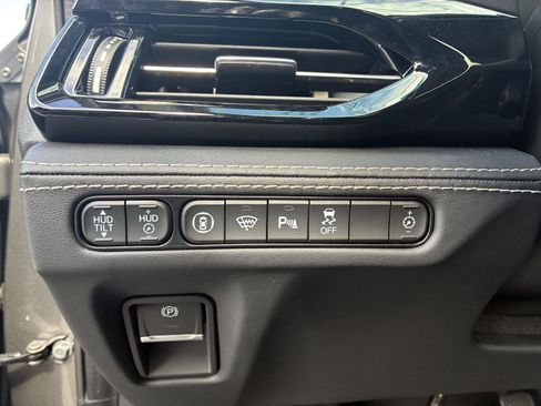 Used 2024 Acura MDX SH-AWD w/ Advance Package image 26