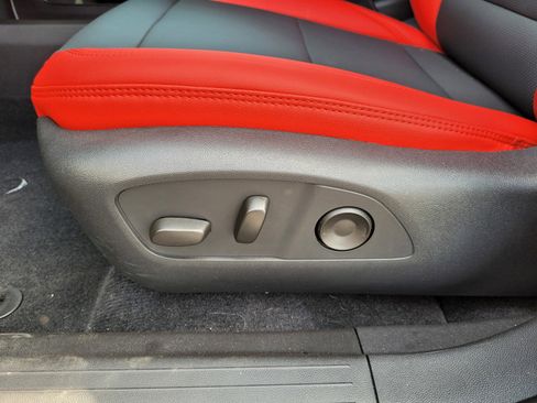 Used 2026 Chevrolet Equinox EV RS image 11