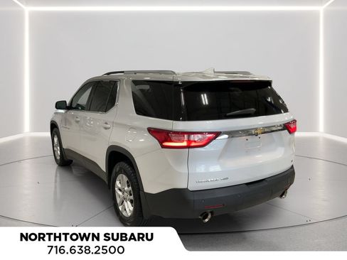 Used 2018 Chevrolet Traverse LT AWD/4WD image 3