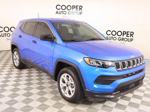 Used 2025 Jeep Compass Sport AWD/4WD image 1