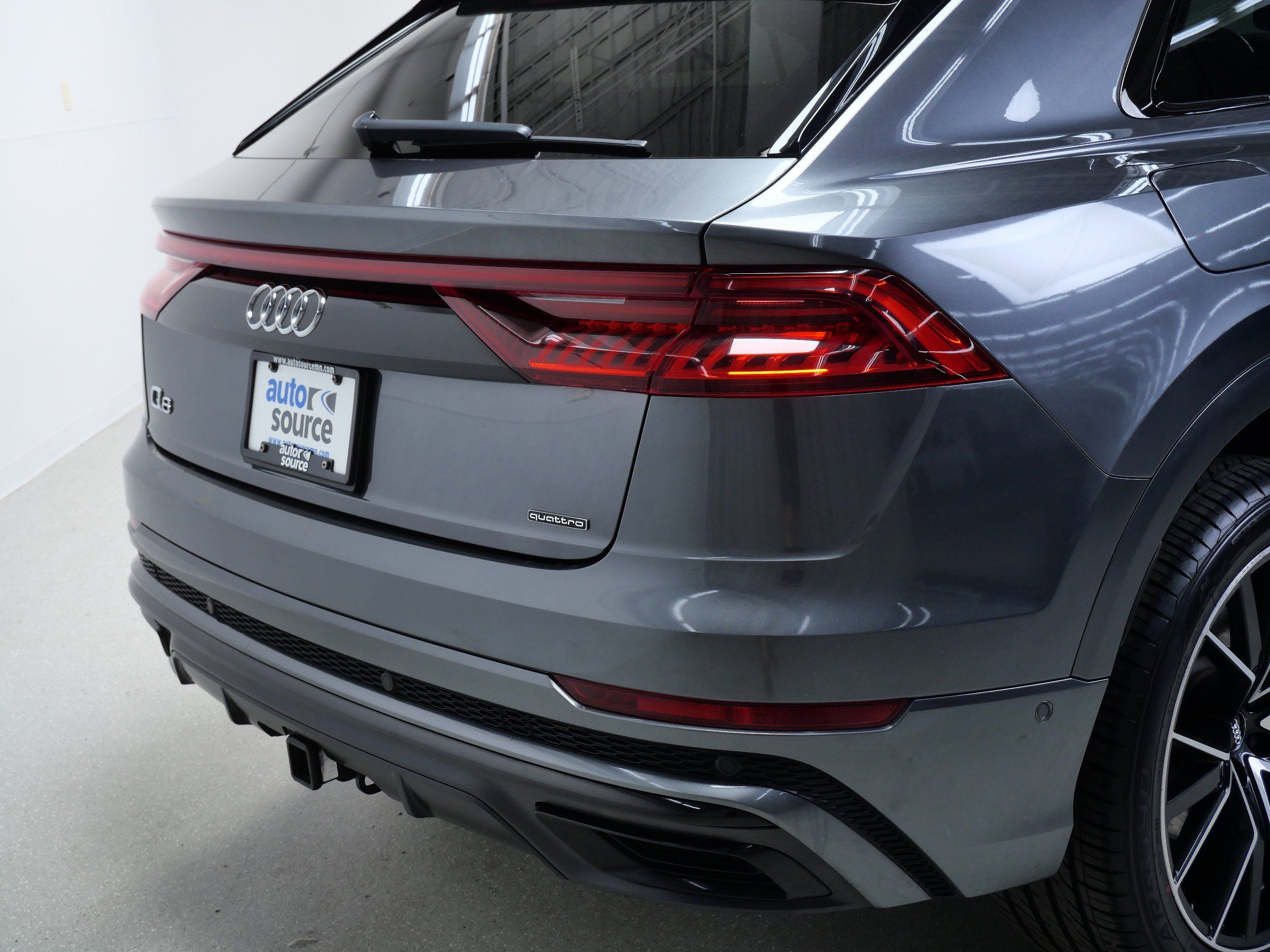 Used 2019 Audi Q8 Premium Plus w/ Premium Plus AWD/4WD image 5