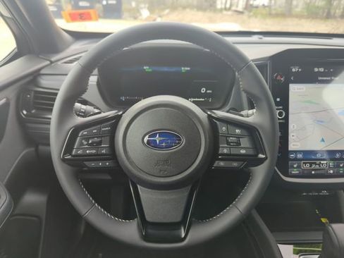 Certified 2025 Subaru Forester Premium AWD/4WD image 16
