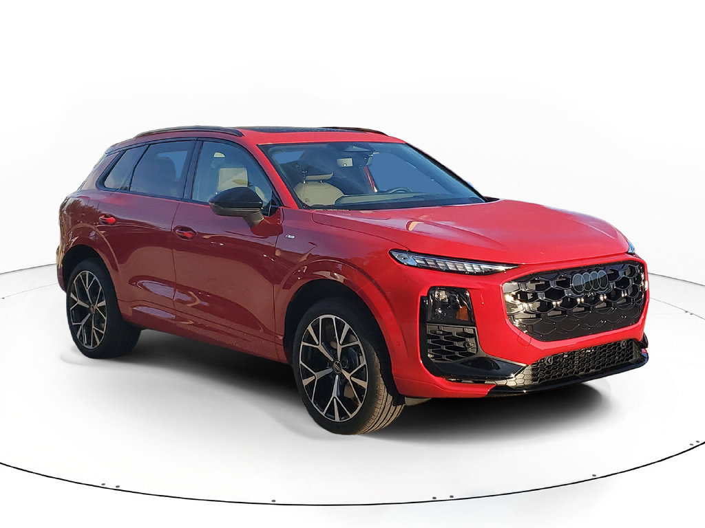 New 2026 Audi Q3 quattro 2.0T AWD/4WD image 1