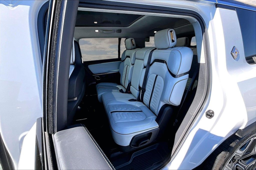 Used 2023 Rivian R1S Adventure Quad AWD/4WD image 22
