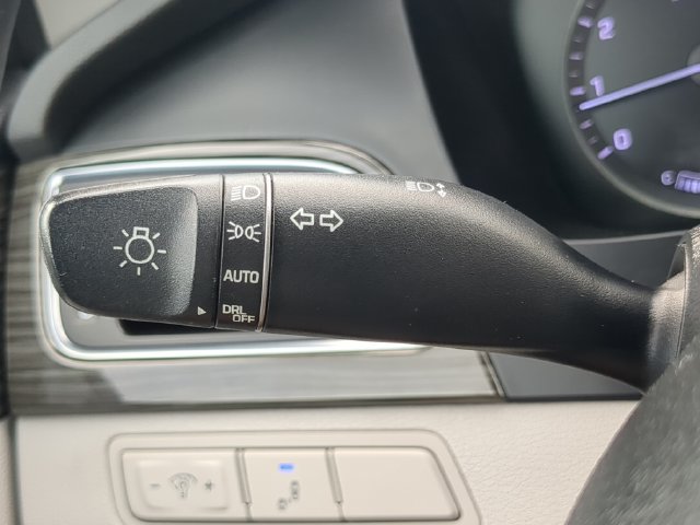 Used 2015 Hyundai Sonata Limited w/ Option Group 05 FWD image 30
