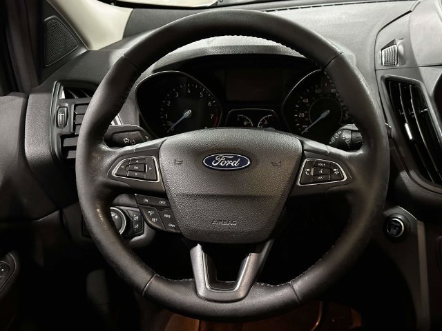 Used 2019 Ford Escape SEL AWD/4WD image 18