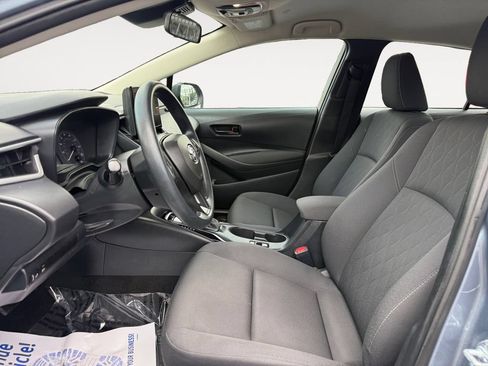 Used 2024 Toyota Corolla LE FWD image 9