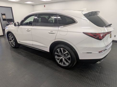 Used 2023 Acura MDX SH-AWD w/ Technology Package image 6