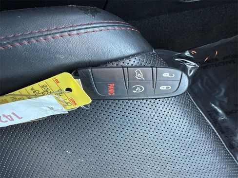 Used 2023 Dodge Durango GT image 37