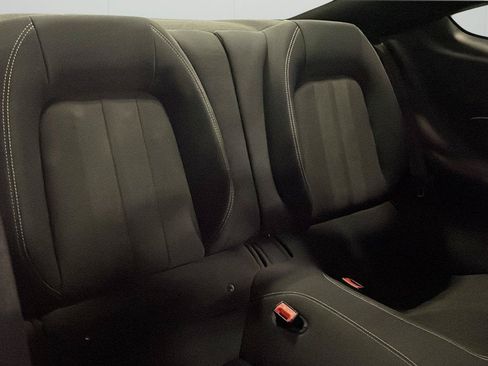 Used 2019 Ford Mustang Coupe RWD image 13