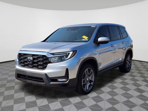 Used 2023 Honda Passport EX-L image 2