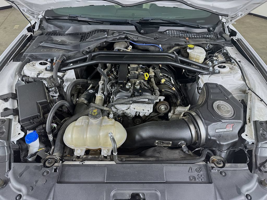 Used 2022 Ford Mustang Coupe RWD image 28