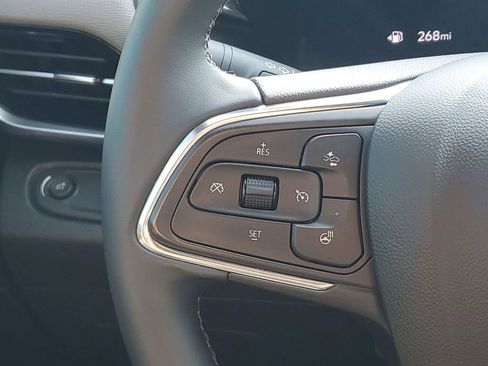 Used 2024 Buick Envista Avenir image 35