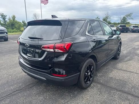 Used 2024 Chevrolet Equinox LT FWD image 3