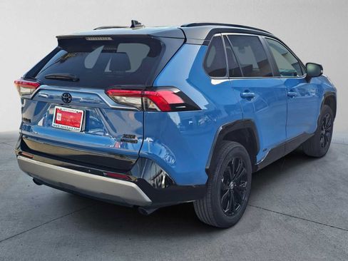 Used 2023 Toyota RAV4 XSE AWD/4WD image 3