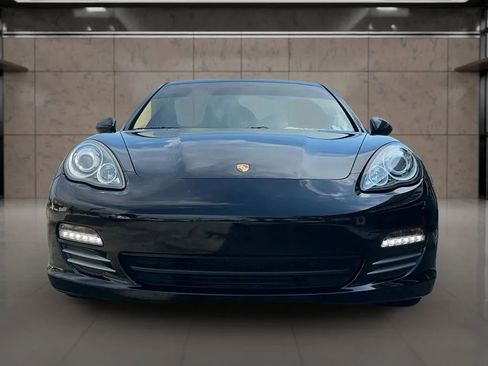 Used 2012 Porsche Panamera 4 image 2