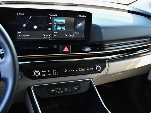 Used 2025 Kia Carnival SX Prestige FWD image 22