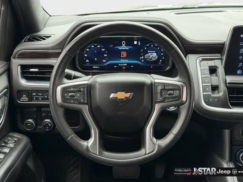 Used 2022 Chevrolet Tahoe LT w/ Luxury Package RWD image 18