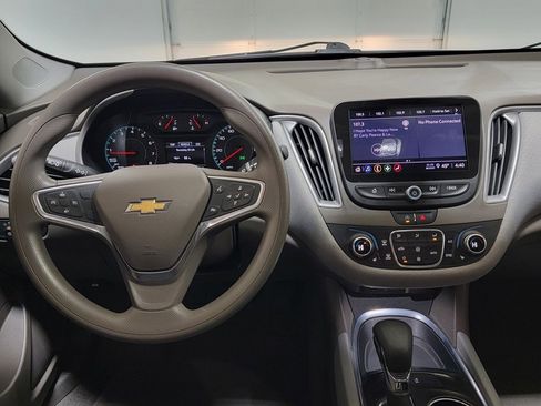 Used 2022 Chevrolet Malibu LT image 12