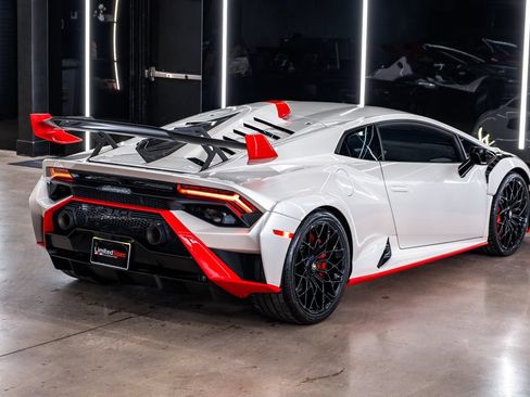 Used 2024 Lamborghini Huracan STO RWD image 24