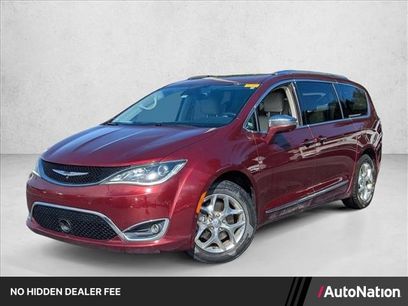Used 2018 Chrysler Pacifica Limited w/ Advanced Safetytec Group