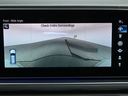 Used 2023 Mercedes-Benz GLE 450 4MATIC w/ AMG Line Exterior image 31