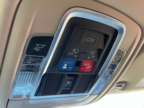 Used 2022 RAM 2500 Laramie image 18