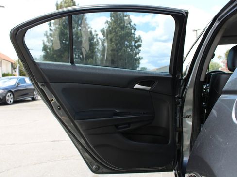 Used 2011 Honda Accord SE image 12