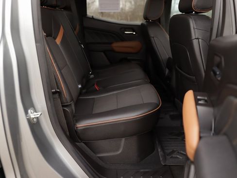 Used 2023 GMC Canyon AT4 image 31