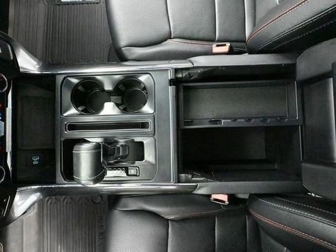 Used 2022 Ford F150 Lariat w/ Equipment Group 502A High image 40