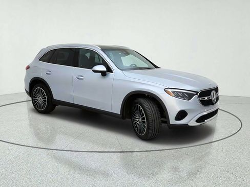 Used 2026 Mercedes-Benz GLC 300 4MATIC image 5