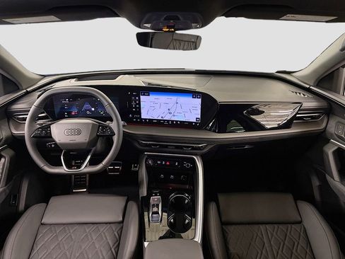 New 2025 Audi SQ5 Premium Plus image 9