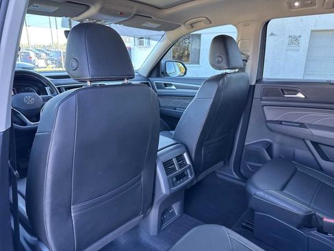 Used 2021 Volkswagen Atlas SE image 17