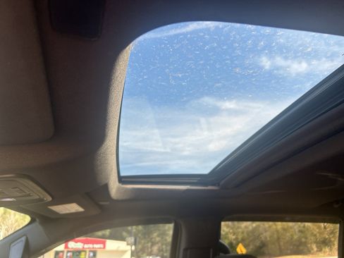 Used 2025 Chevrolet Silverado 3500 High Country w/ High Country Premium Package image 37