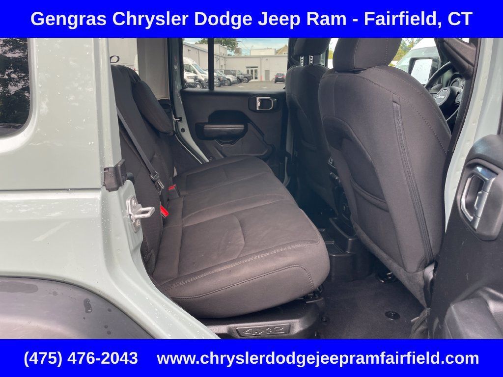 Used 2023 Jeep Wrangler Unlimited w/ Sun & Screen Package AWD/4WD image 27