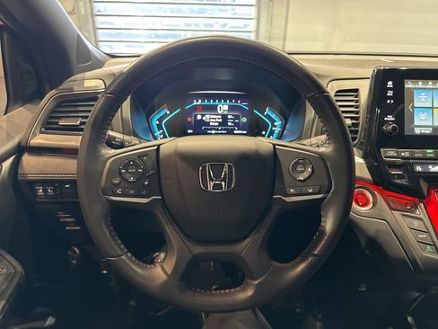 Used 2023 Honda Odyssey Sport image 24